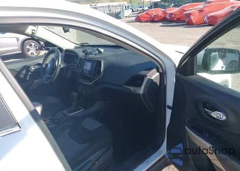 2018 Jeep Cherokee Latitude from USA, damaged, VIN 1C4PJLCB5JD513412